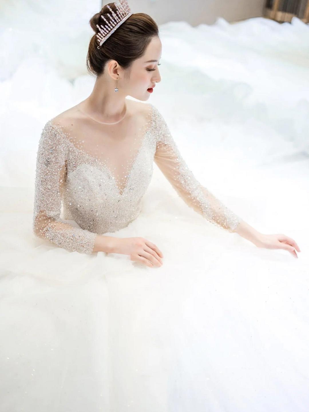 【高端私享奢华】出门服+仪式纱+敬酒服+伴娘服