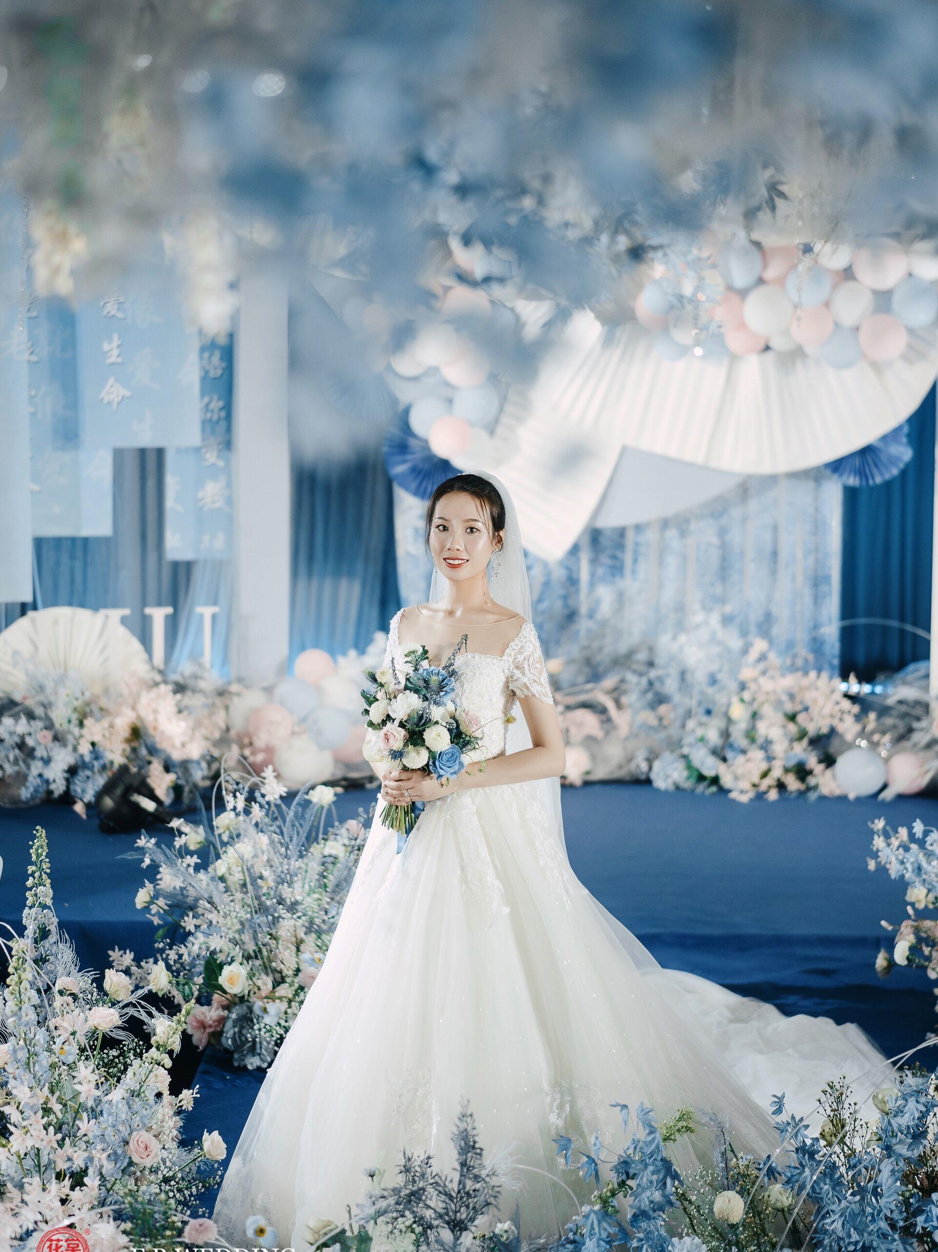 【小预算12件超值婚纱套餐】甄选婚纱礼服