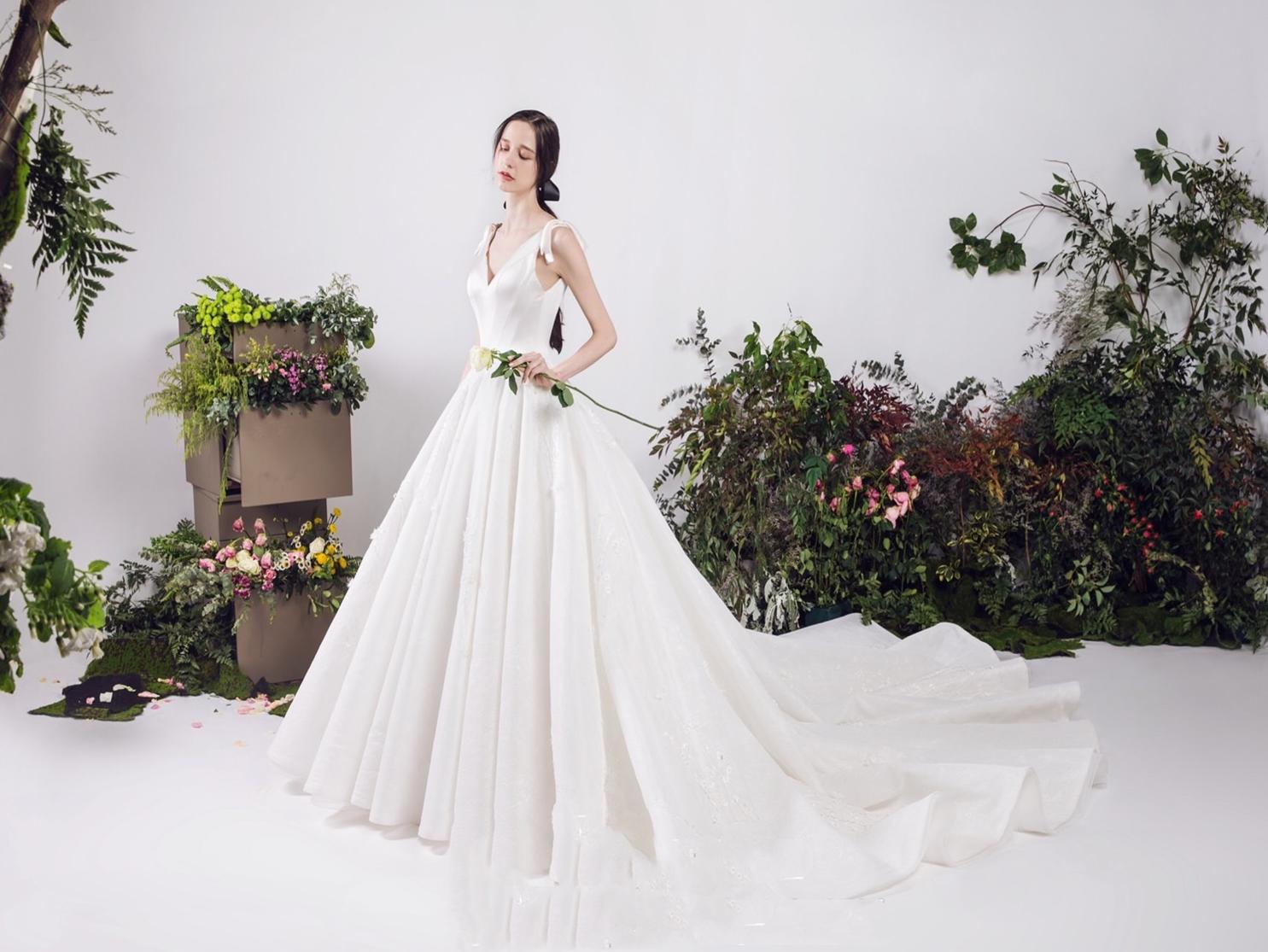 韩式新娘全天跟妆三个造型