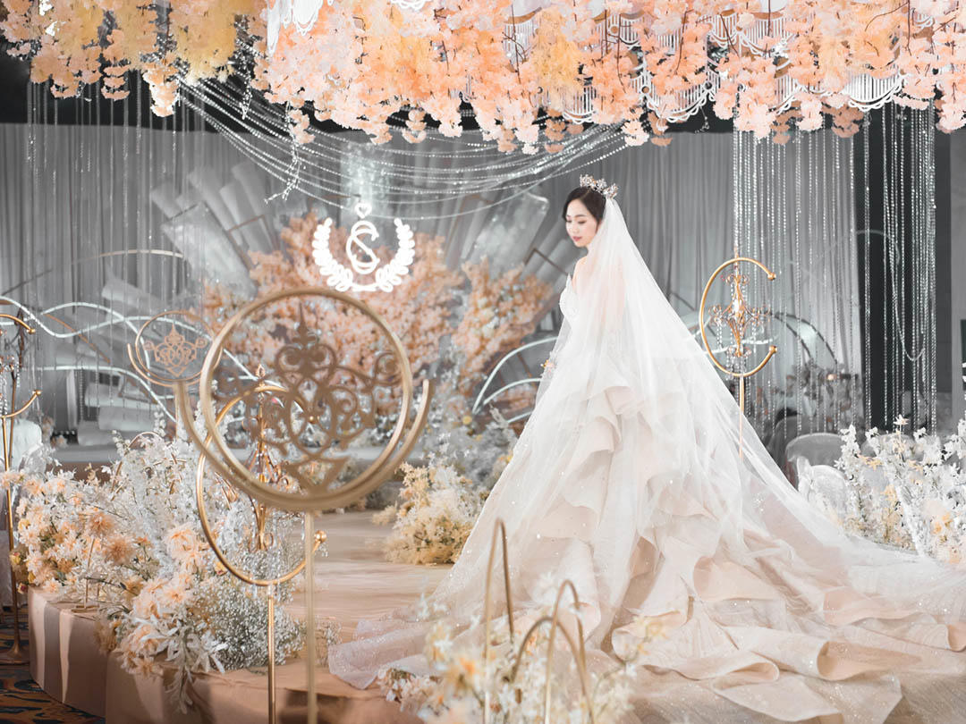 创意简约婚礼 四大金刚全包  送服装  送吊顶