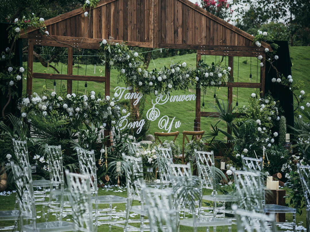 『维卡婚礼』满天星/真绿植+白绿色户外婚礼