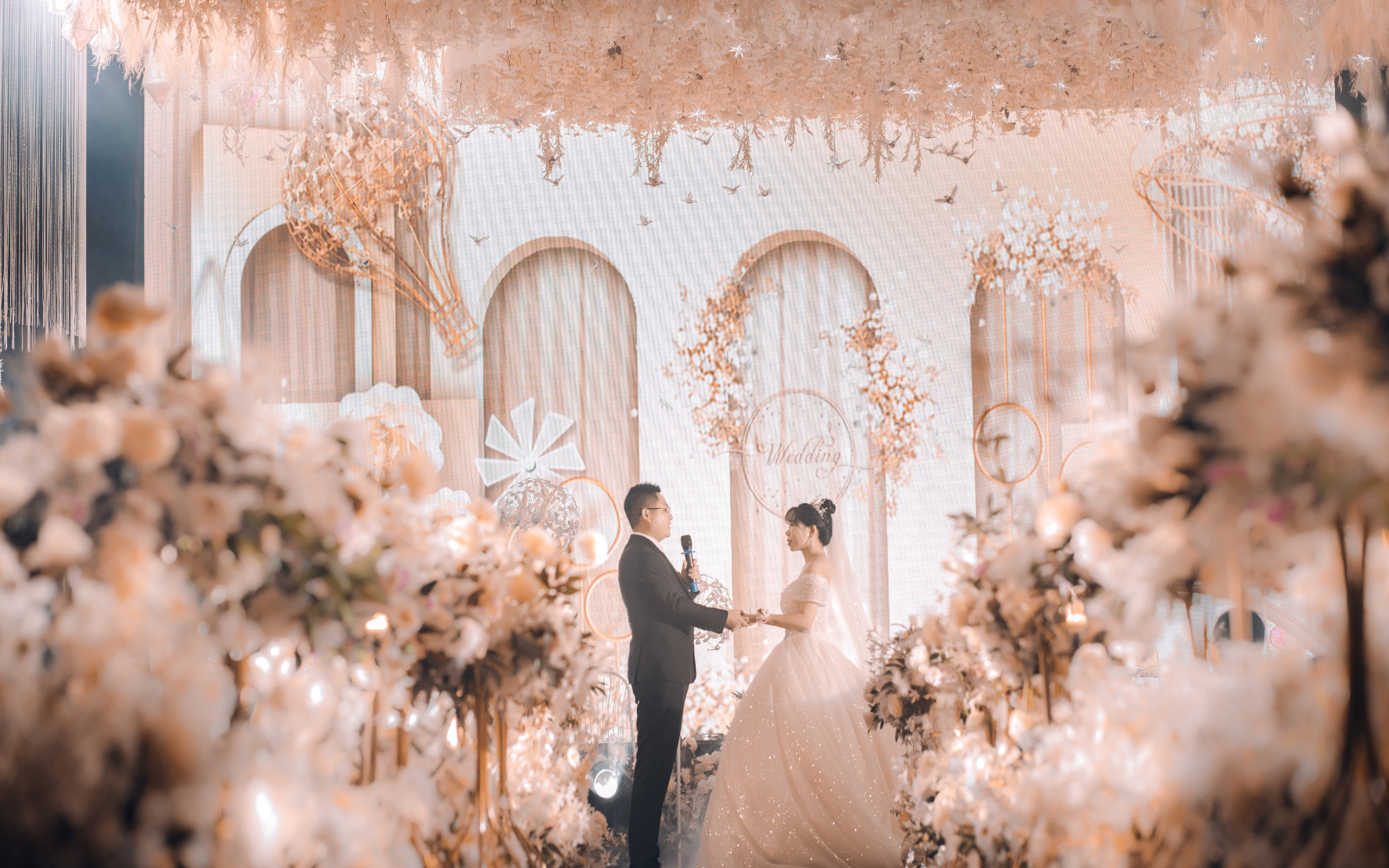 【十堰萝亚婚礼】香槟色西式婚礼 设计效果满分