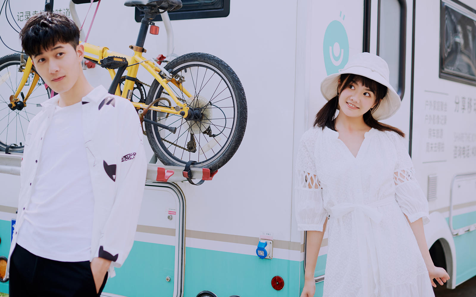 [全国包邮]高性价比＋精修75张+双亚米奇放大