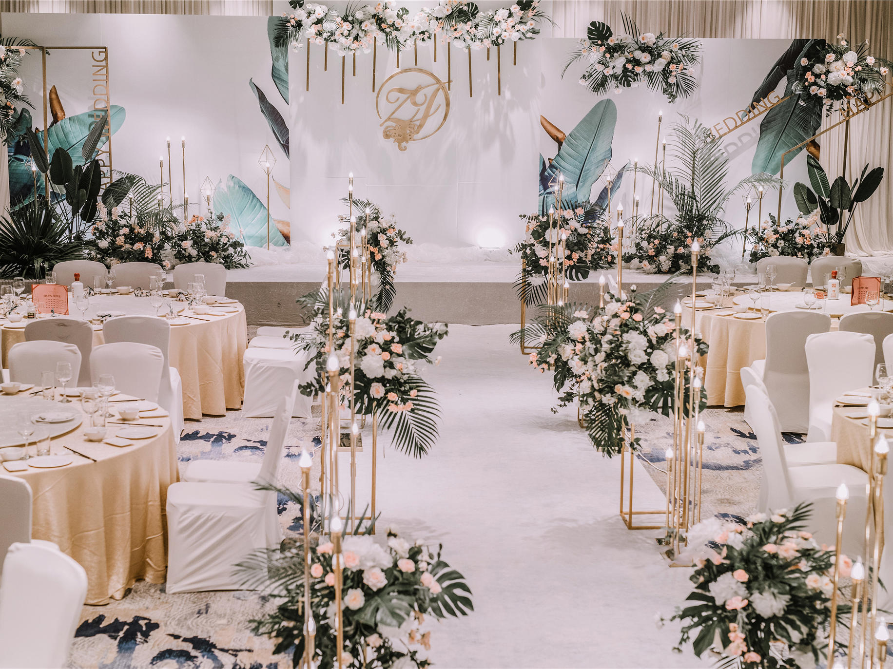 旺蒼時(shí)光印記婚紗.婚慶包干套餐