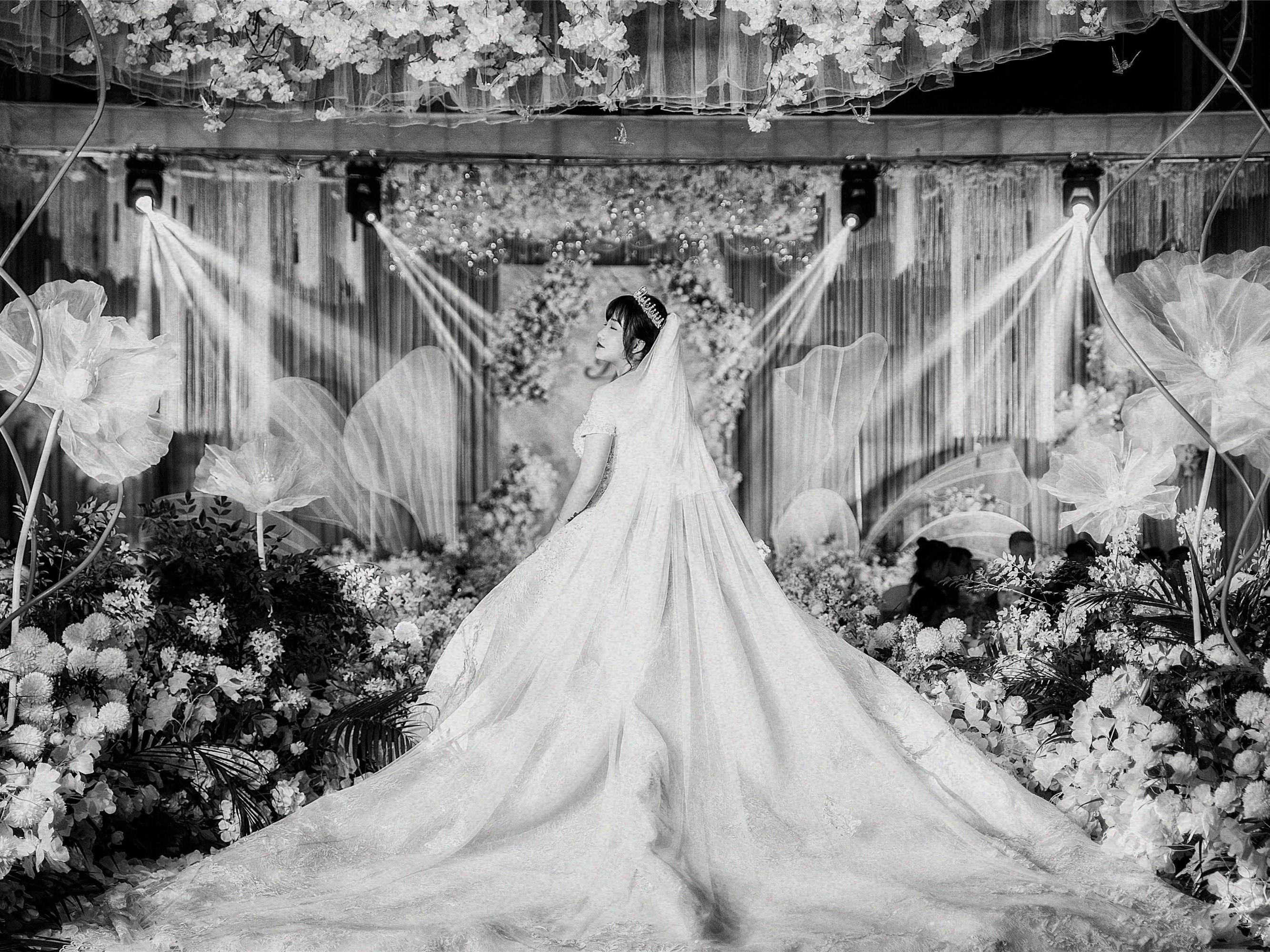 【拉菲婚礼】——香槟色高级感婚礼超值打包套餐