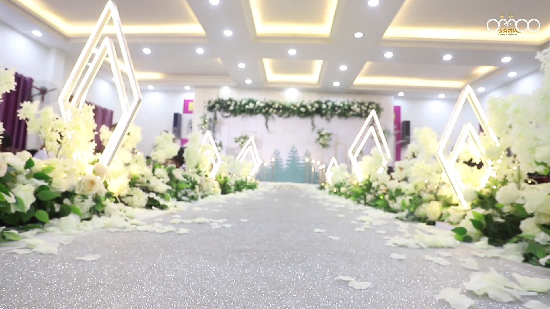 孝感清新风格布置《绿色秘境》花艺设计饱满