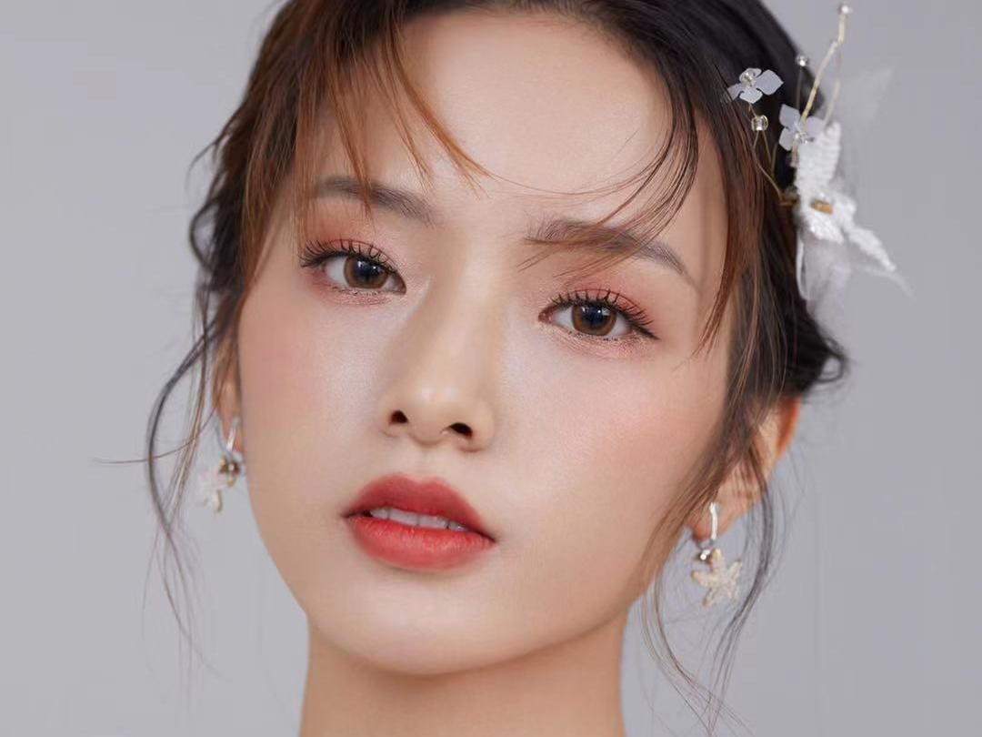 高端星級新娘全天跟妝-廣佛總監化妝師贈伴娘妝特惠