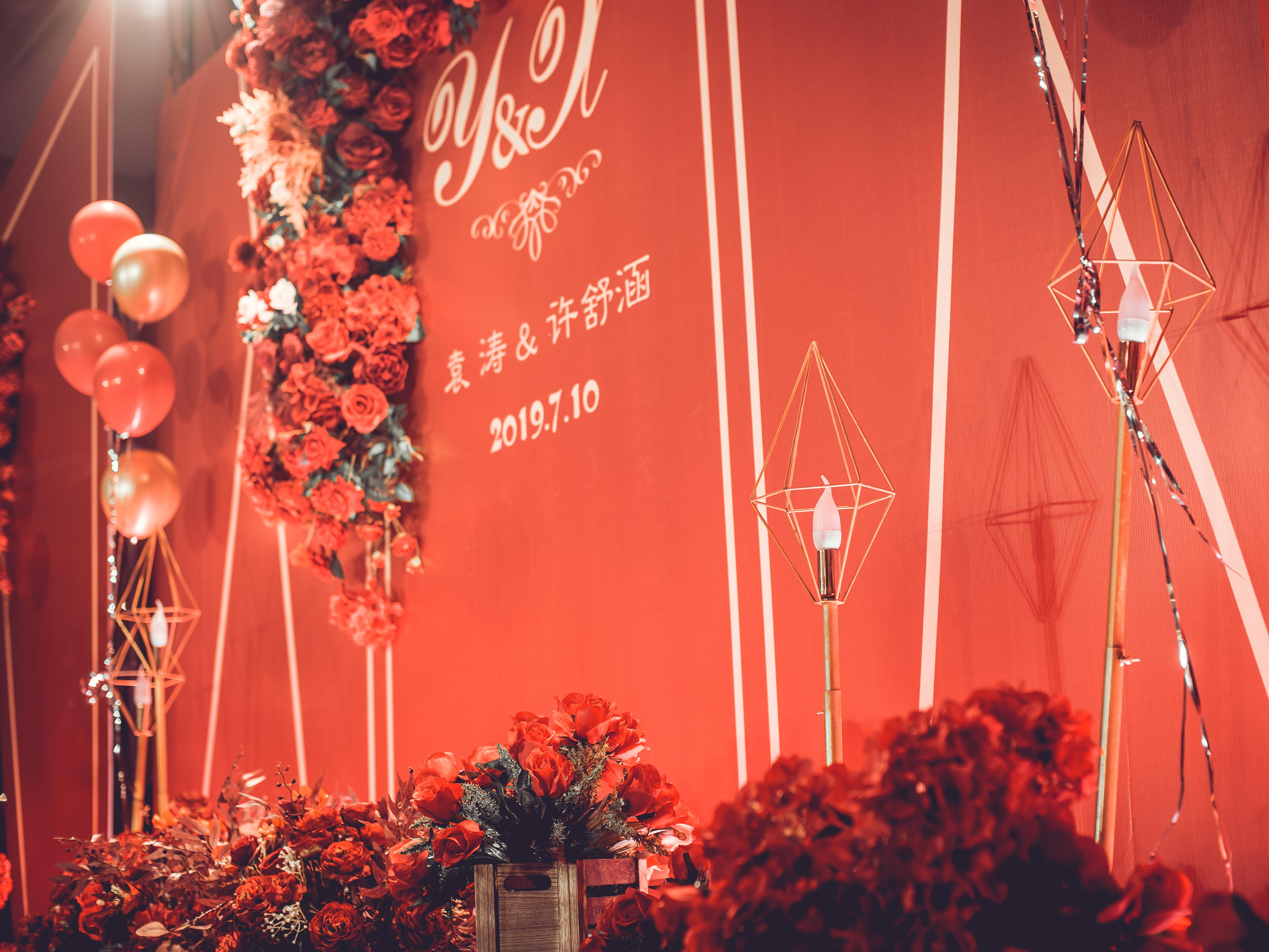 人气爆品套餐   红色简约婚礼+三大金刚