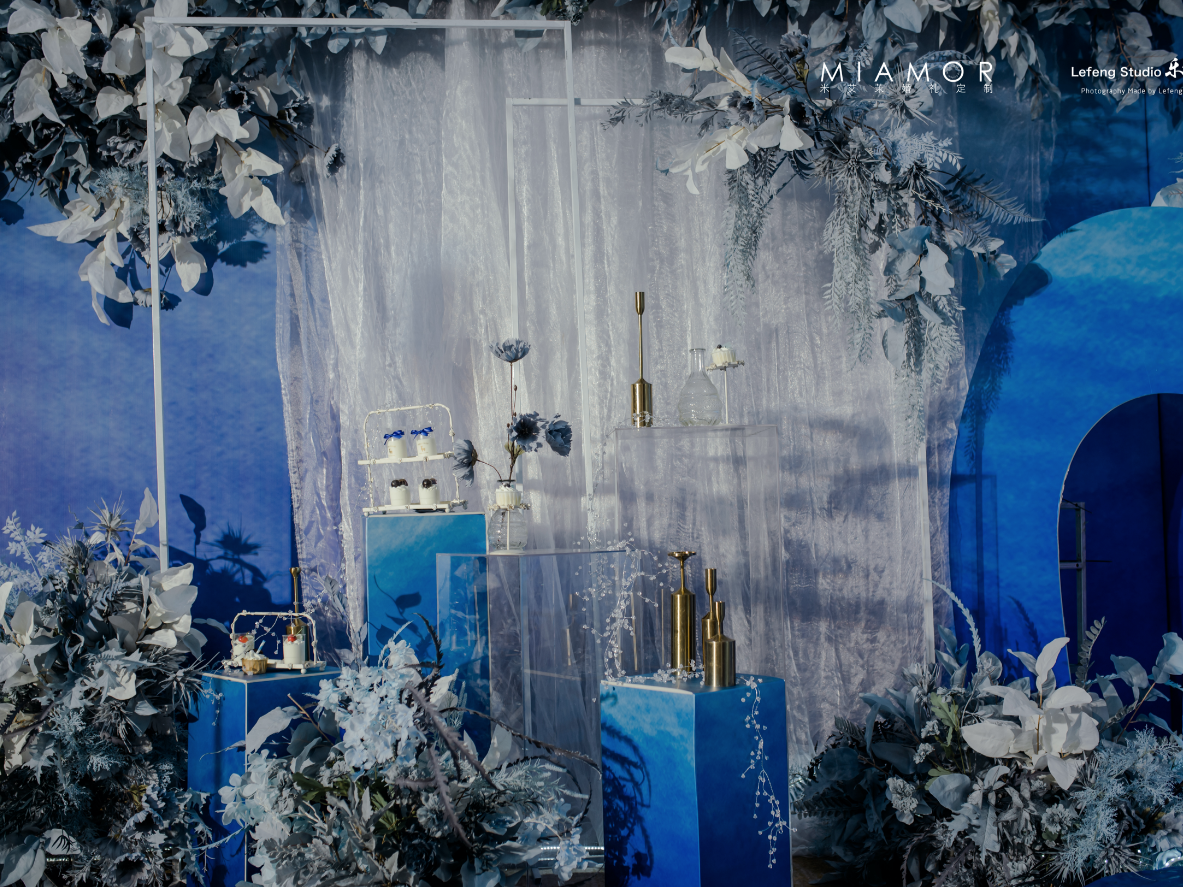 【MIAMOR】霧霾藍(lán)色描述夢(mèng)幻 藏在婚禮里的星