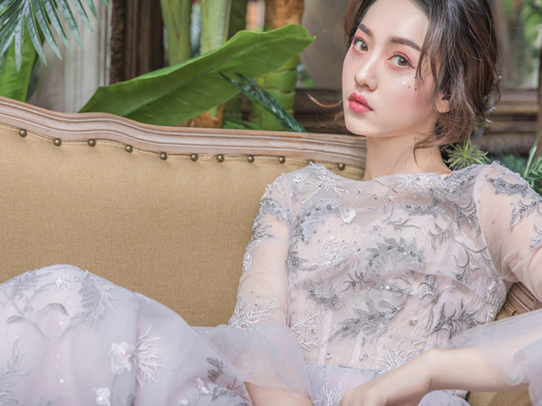 〖衣生衣世婚纱会馆〗精品婚纱三件套