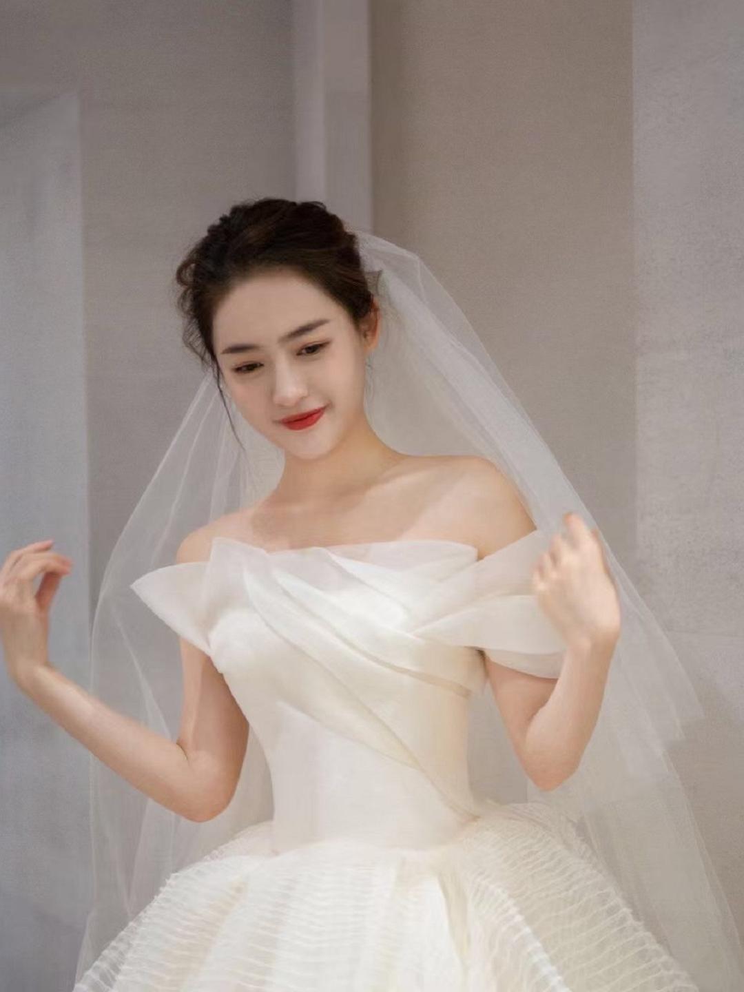 【超值租赁】3件套婚纱 出门秀禾+白纱+敬酒晚礼