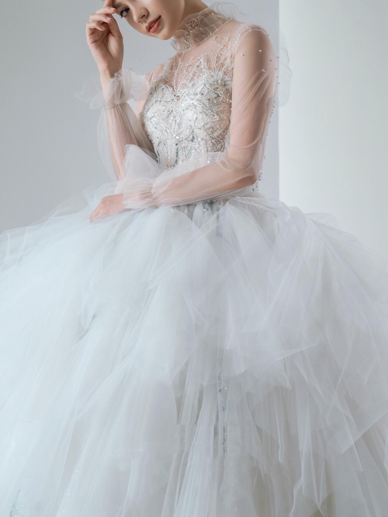 【999小预算家宴必选】婚纱+敬酒+伴娘服6件套