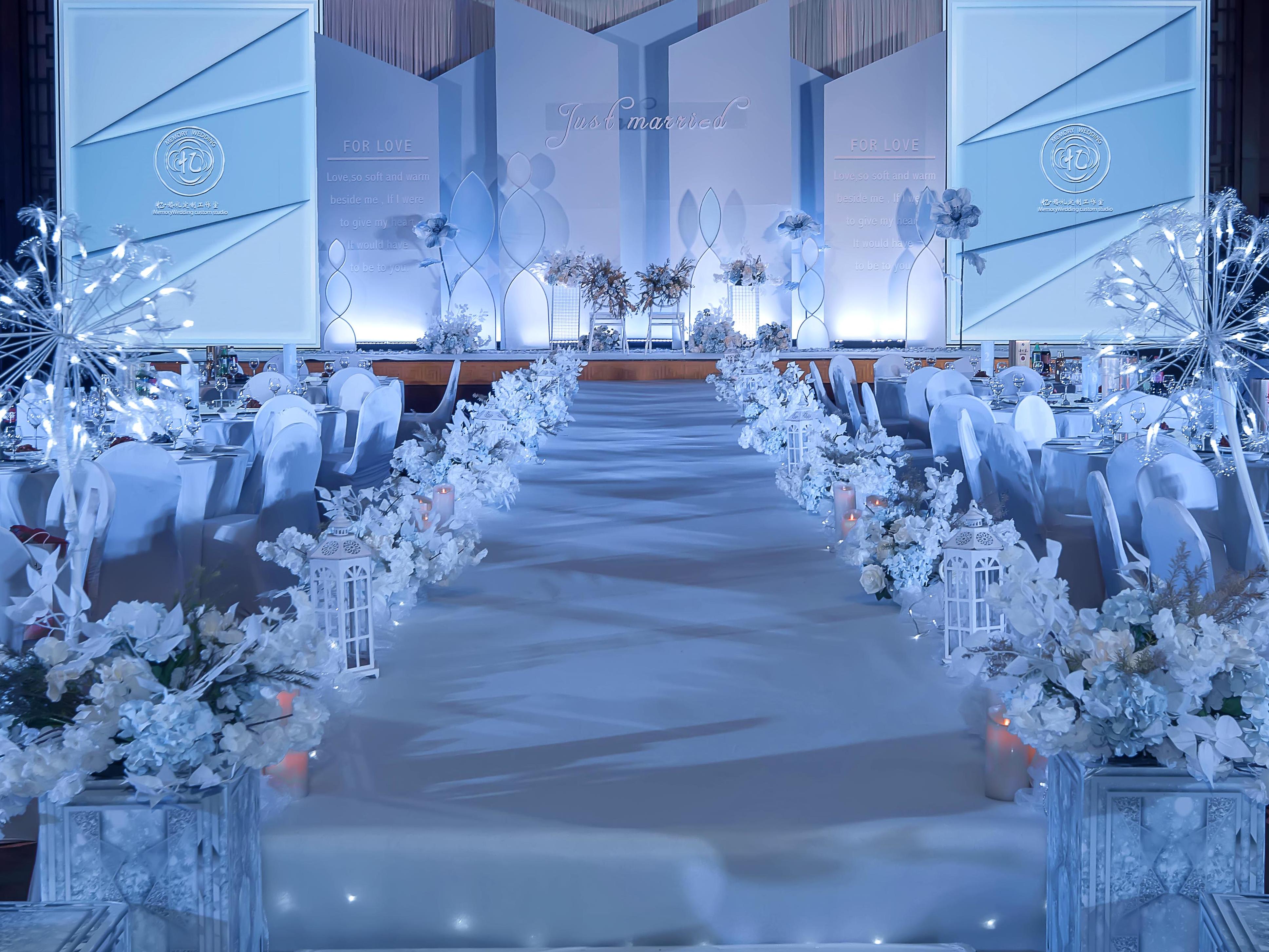 忆婚礼 | 心底的清澈--质感蓝白婚礼