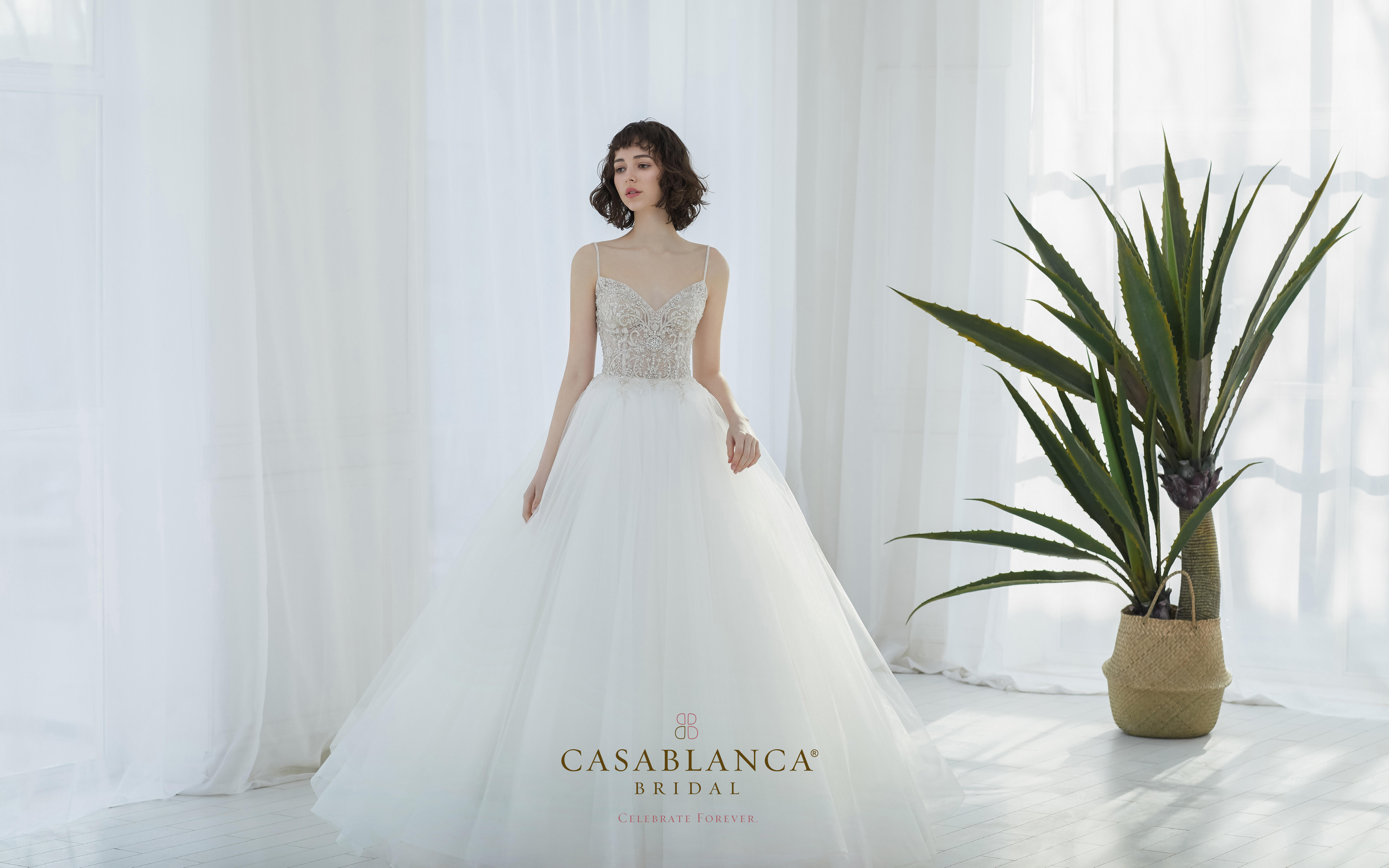 【Mint 薄荷】吊带A字型收腰露背仪式纱