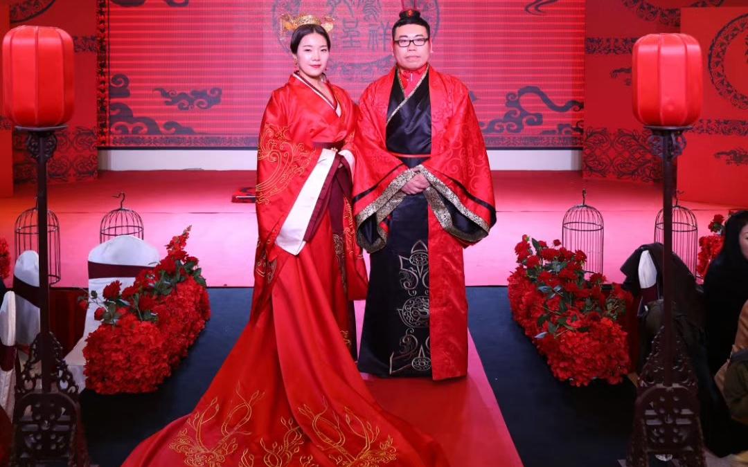 LOVE婚纱国际造型新娘会所礼服案例14