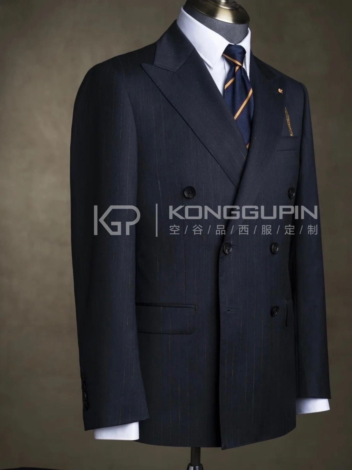 【绅士穿搭】定制暗黑色进口羊毛套装