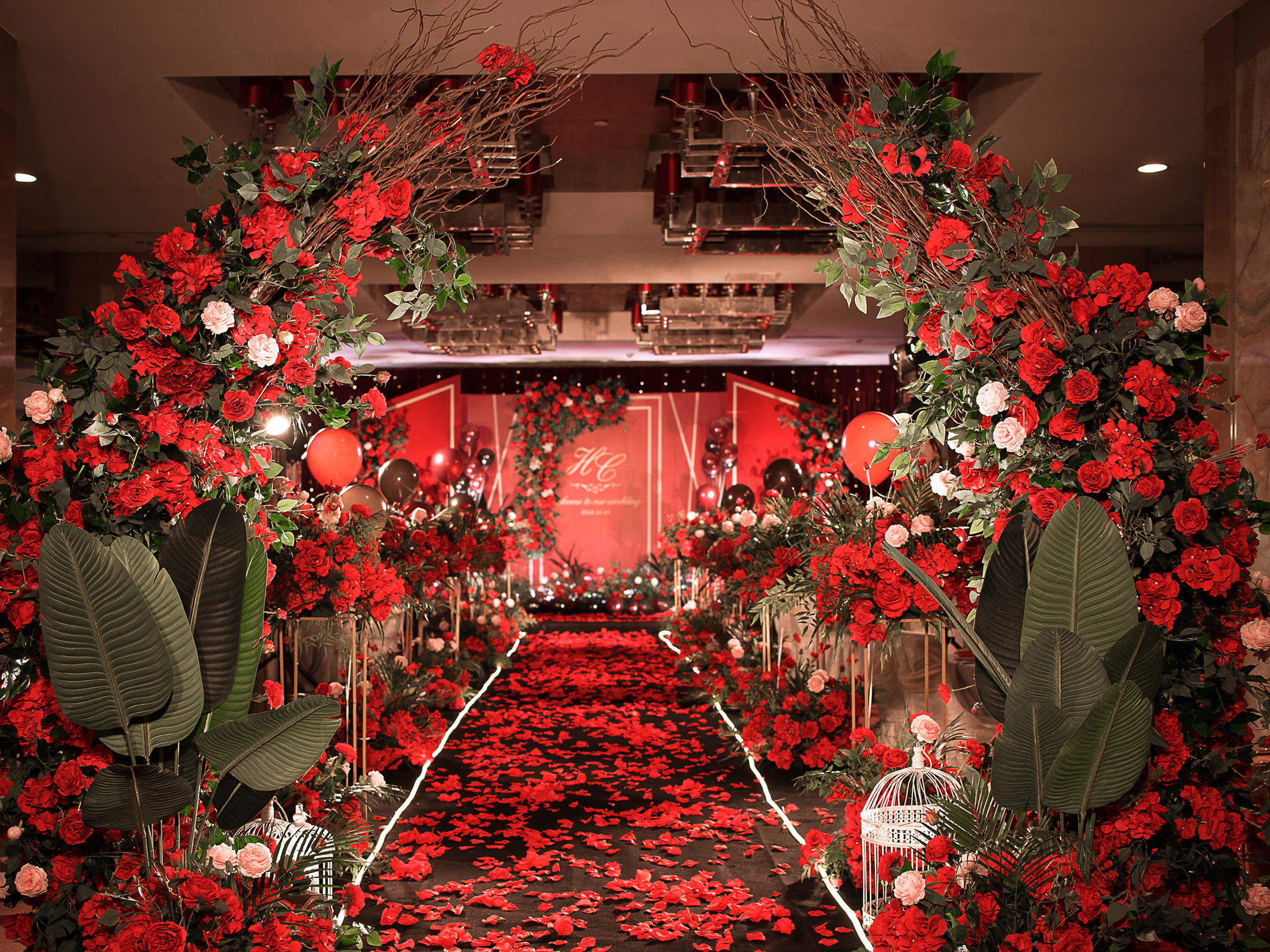 美诺婚礼私人定制红金碰撞永裕爱河