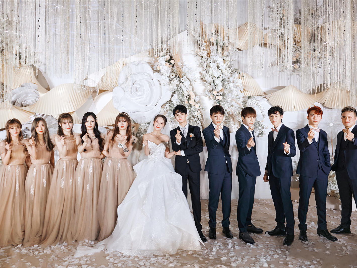 【香槟梦纯布】沉浸系轻奢西式室内婚礼现场