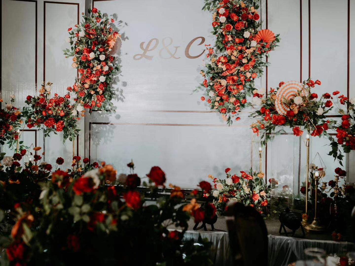 网红精致红白系列婚礼布置