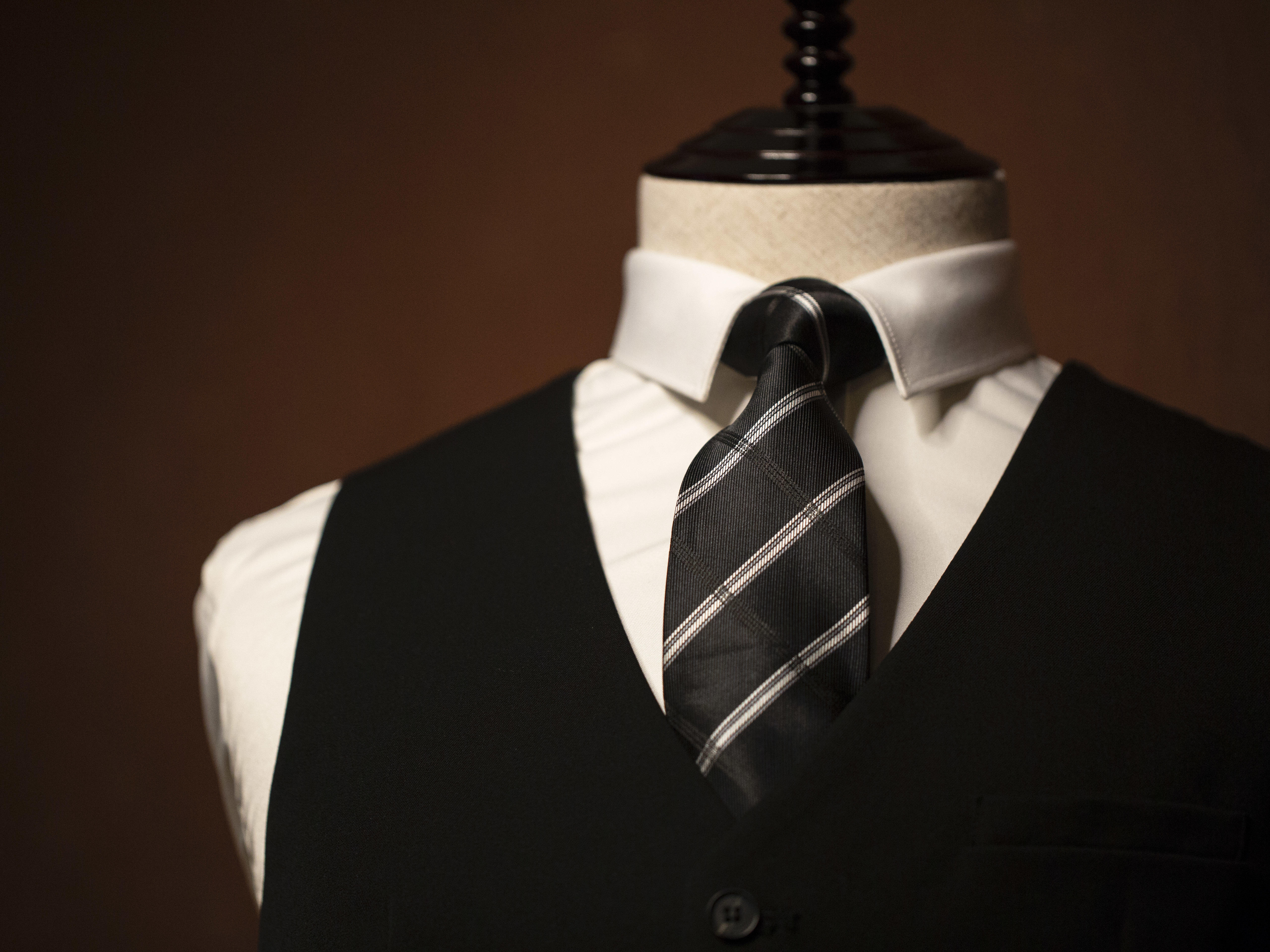 贺织定制精选弹性面料成衣西装三件套