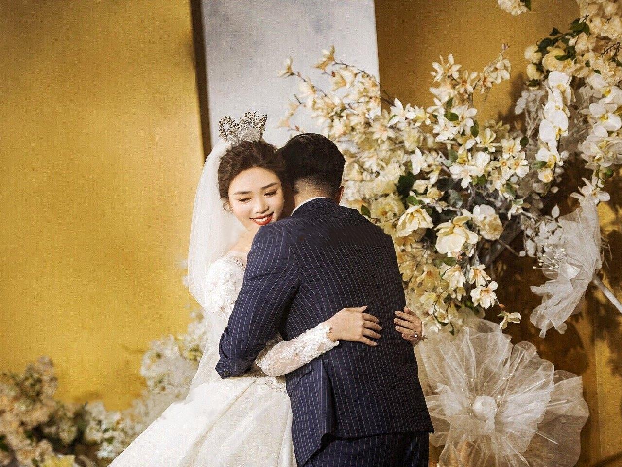 《红馆新娘》专家级化妆师----微微老师