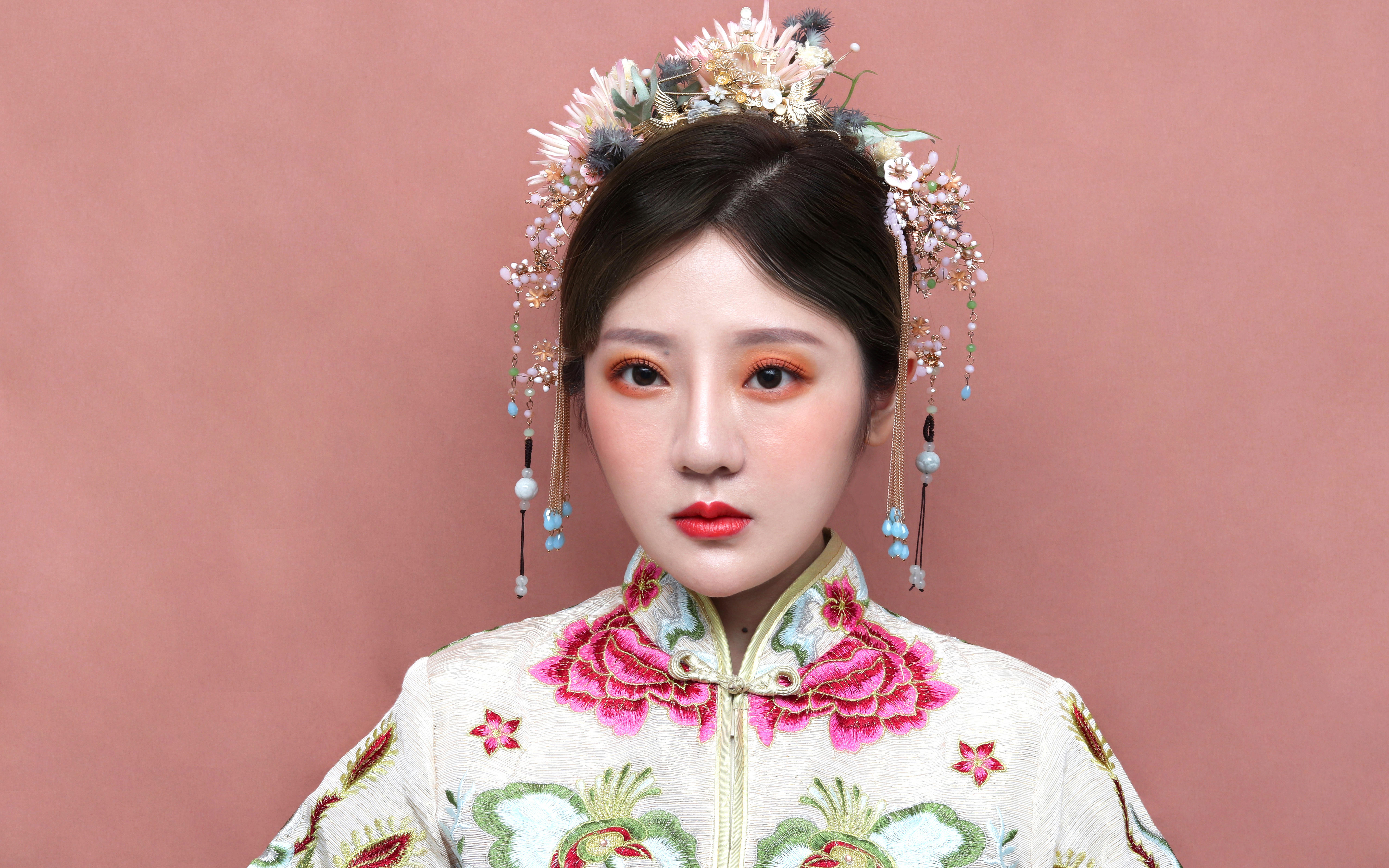 总监档化妆师+早妆+跟妆+精修照片+视频花絮