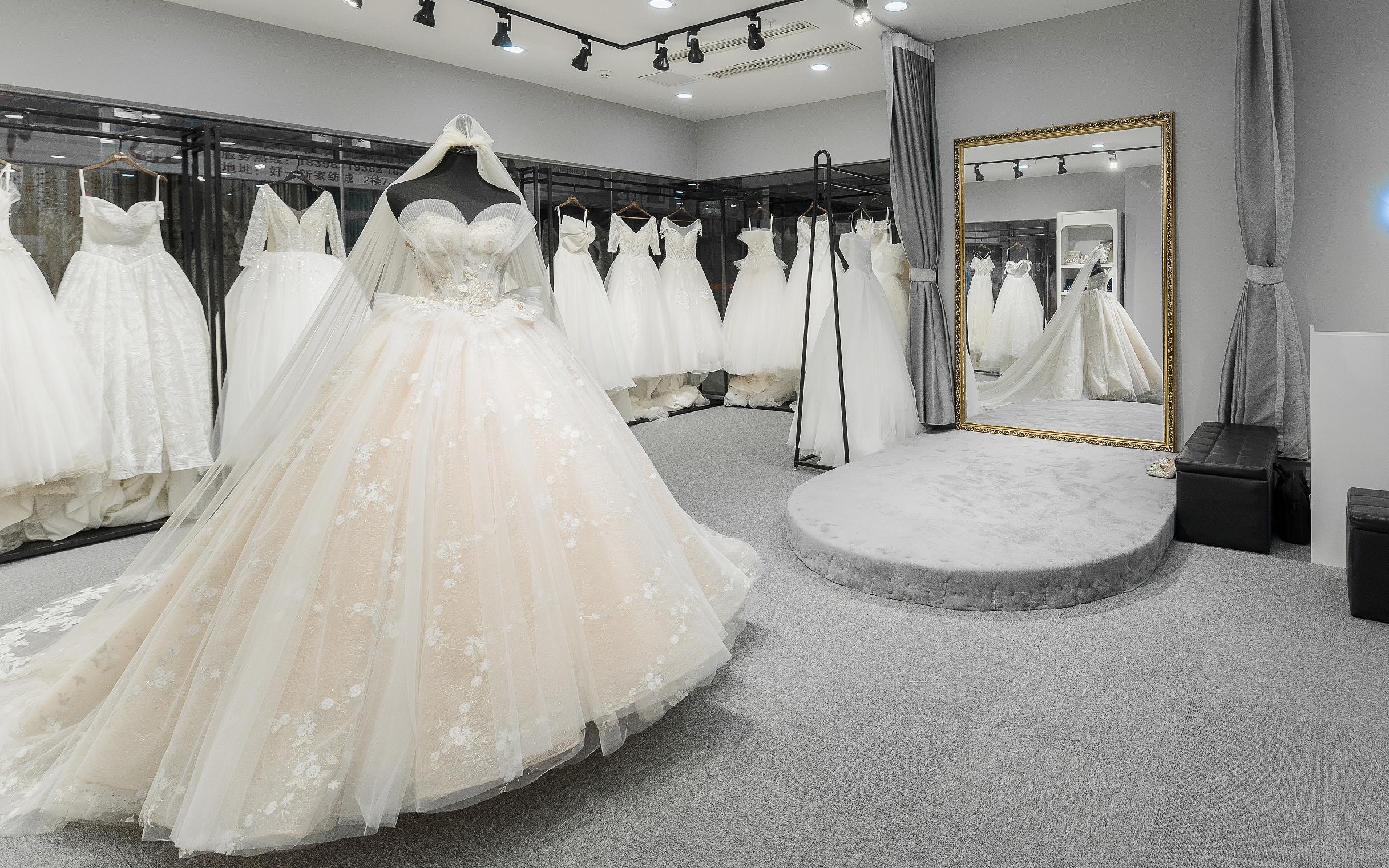 甜美而大气，必须考虑的一款婚纱【超值租赁】