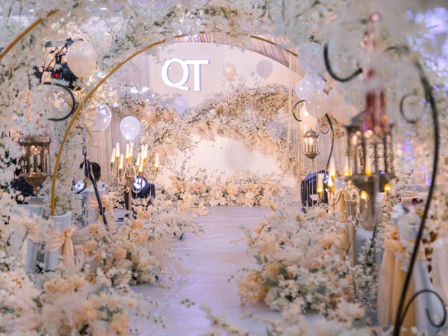 爱婚礼/香槟金高端私人定制