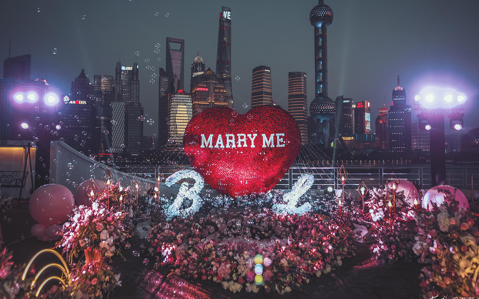 上海江景露台求婚 女生喜欢的求婚策划
