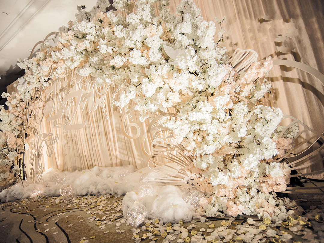 【春季特惠】创意豪华主题婚礼  服装吊顶四大全包