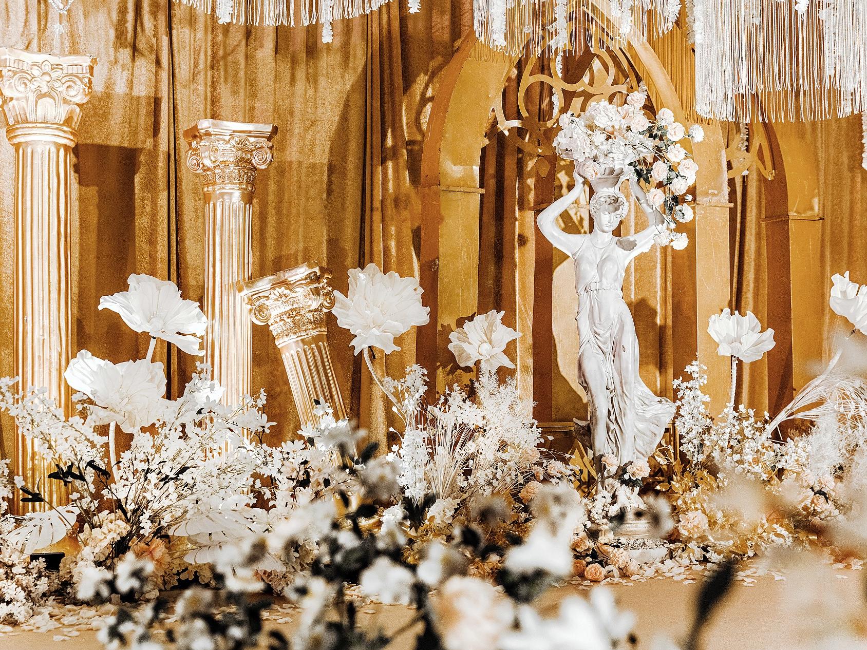 【素觉婚礼】“金色小夜曲”主题婚礼一价全包