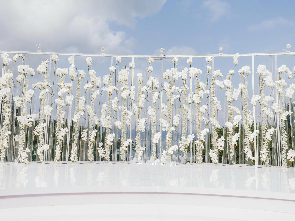 【梦工厂】-ins风浅金香槟碰撞