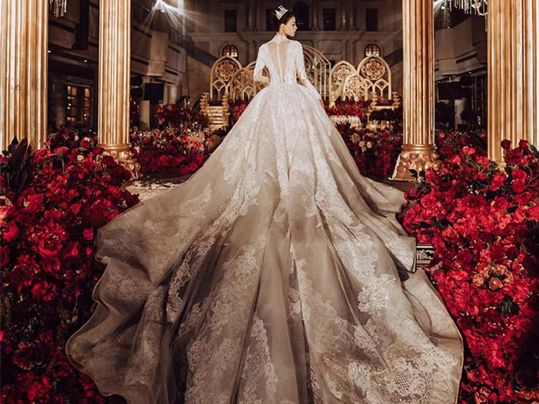 【K女王】【一站配齐】高定婚纱礼服8件套送跟妆