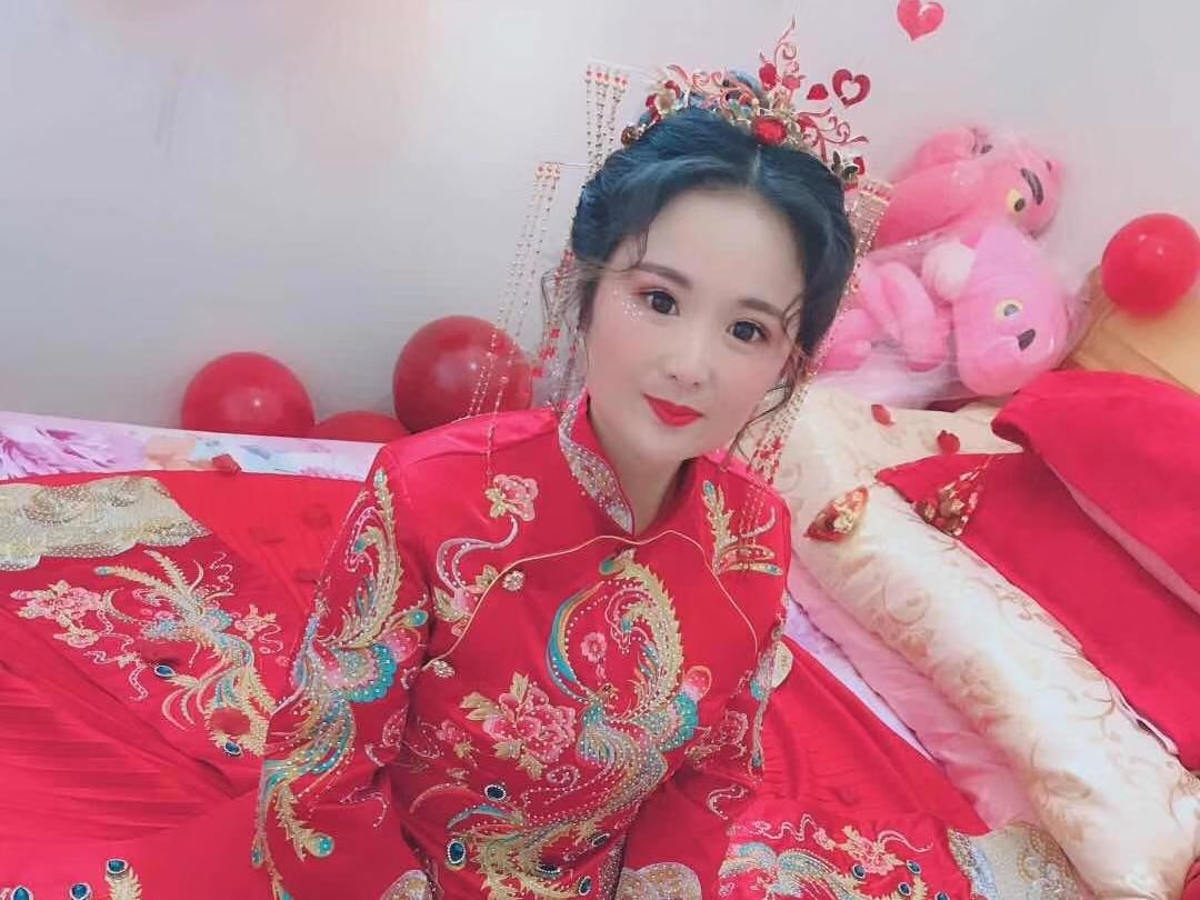 资深档化妆师市内全程跟妆3造型精致唯美妆容