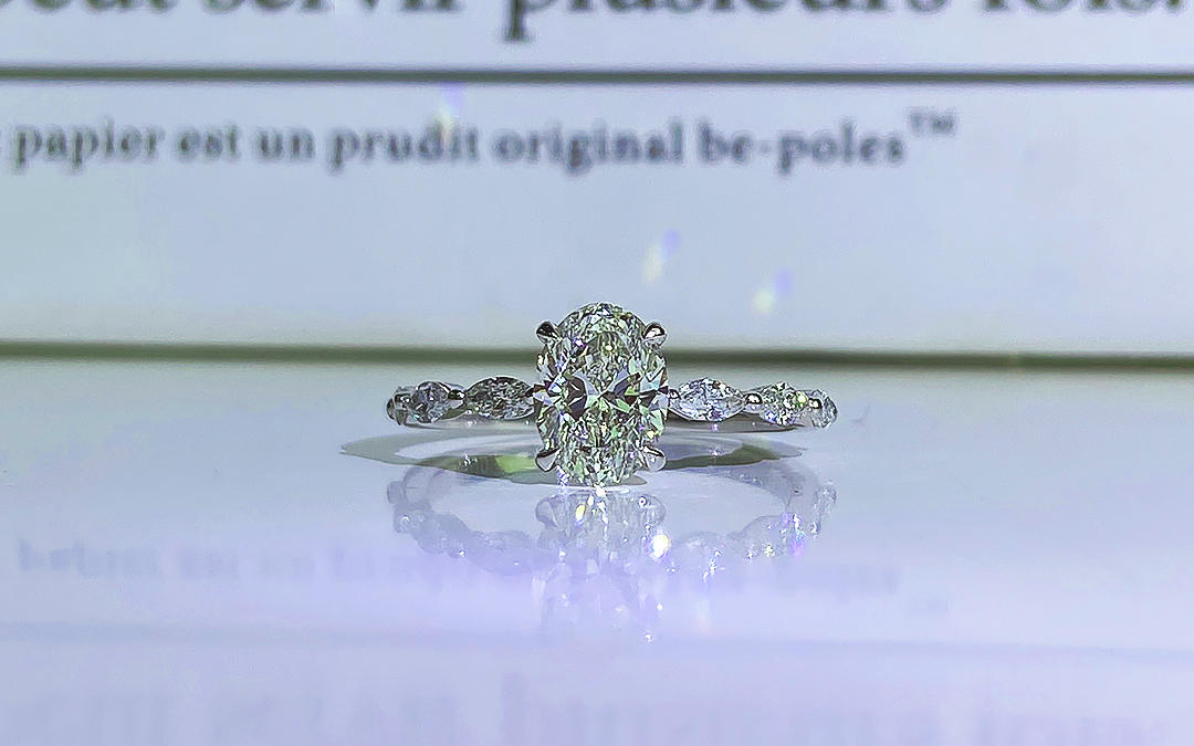 1克拉鸽子蛋结婚戒指 奢华18K四爪钻戒