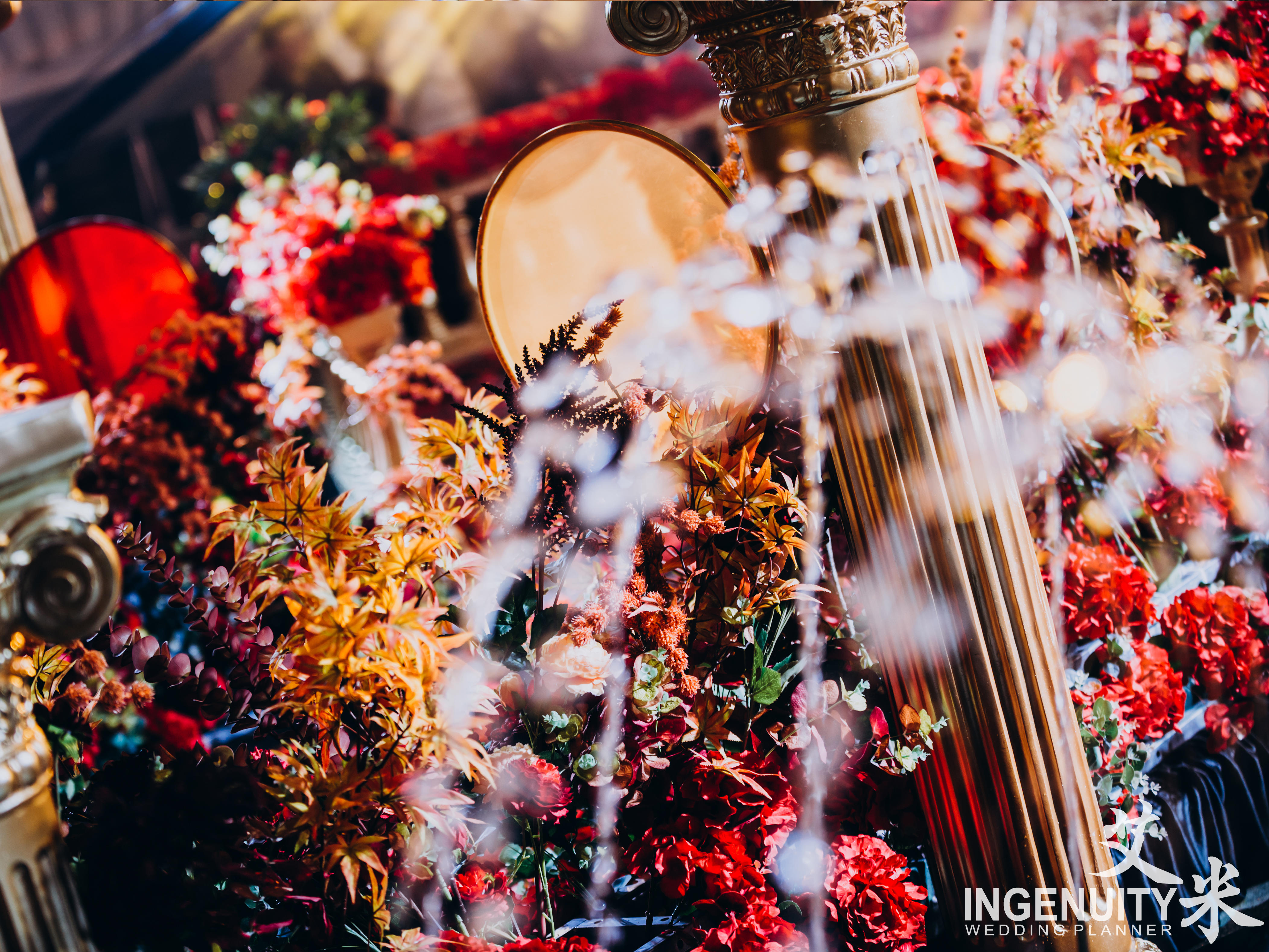 奢华红金质感系红搭配优雅金，柔美高雅