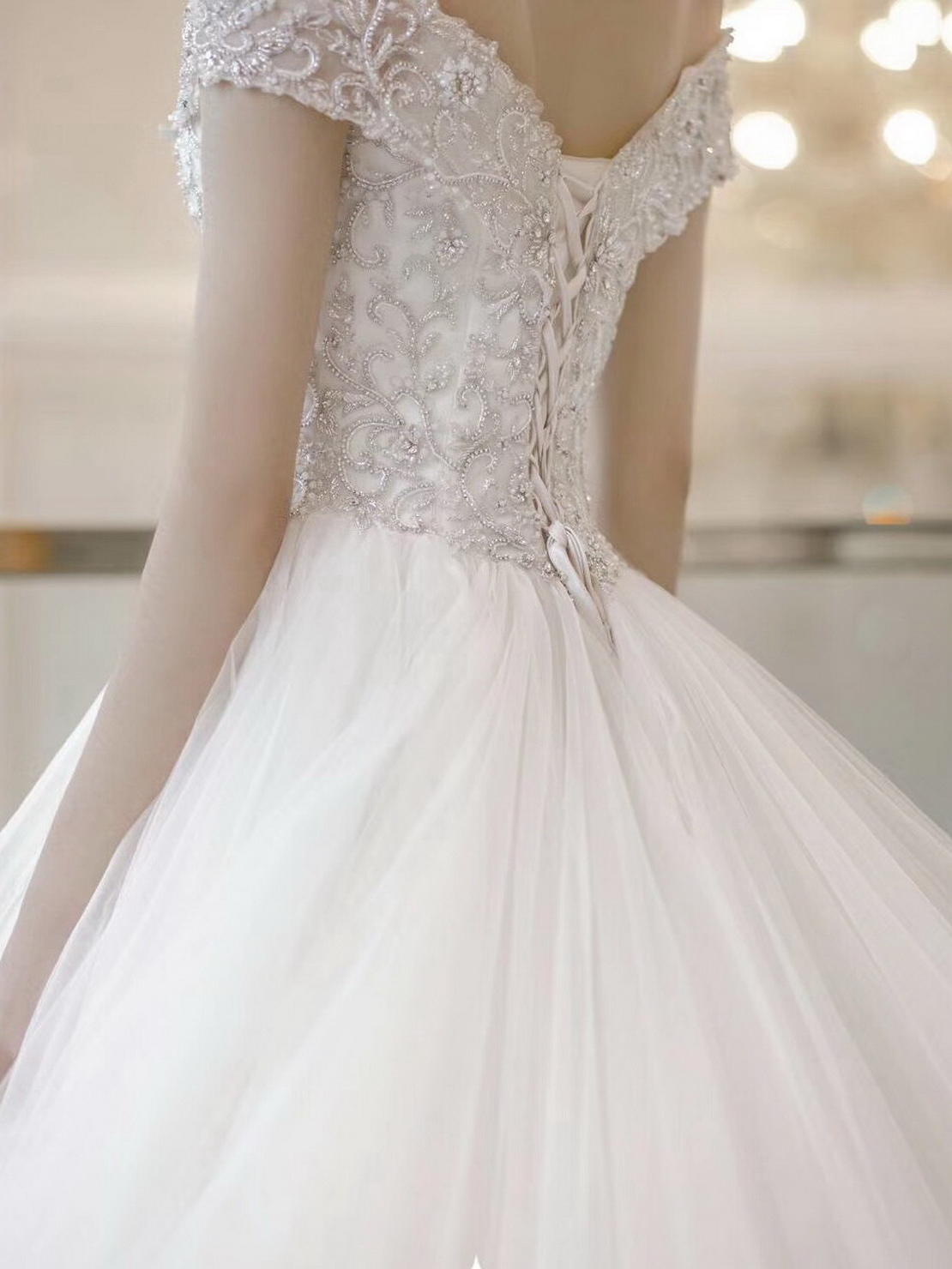 【皇后镇6999特惠主纱套系】甜美可人