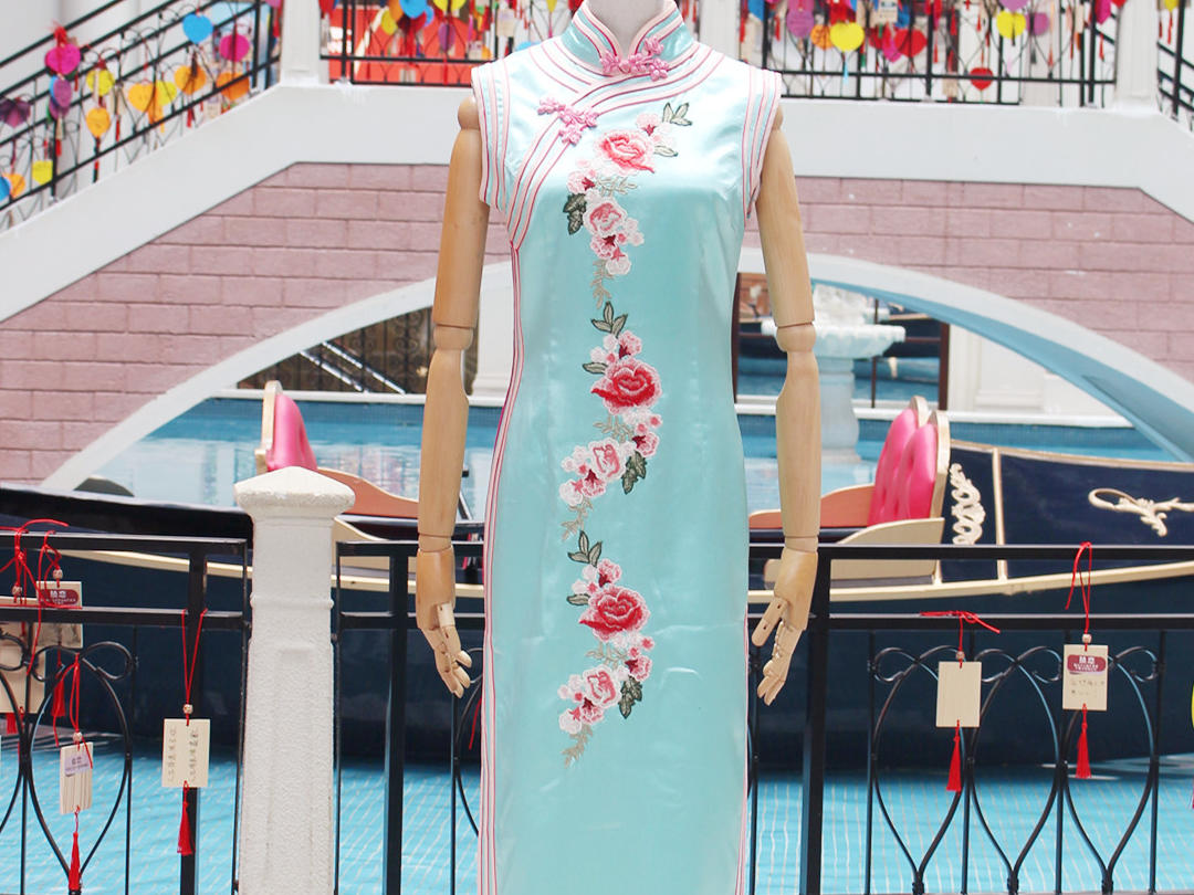 【超值套餐】喜妈妈旗袍+精美挂饰