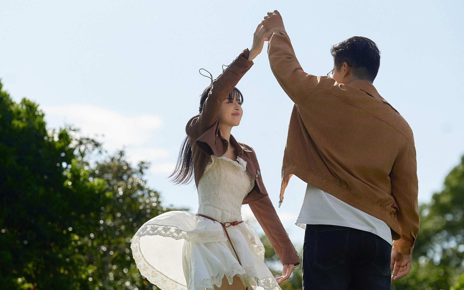 森间遇小鹿，爱意温柔又治愈 森系小鹿婚纱照