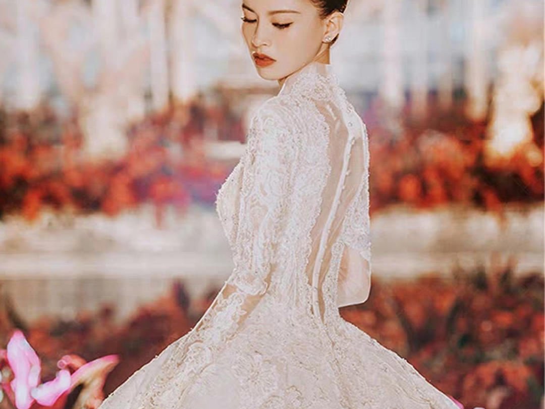 【K女王】【一站配齐】高定婚纱礼服8件套送跟妆