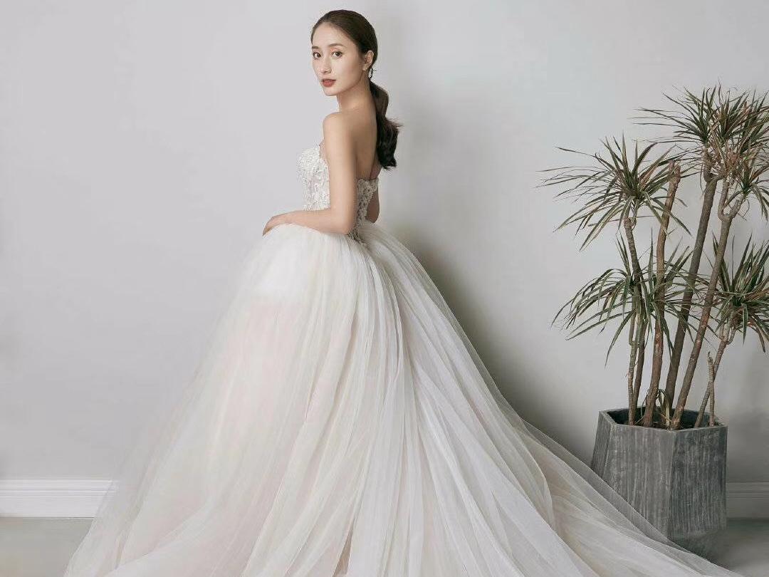 《热推套餐》仪式大拖主婚纱7件套