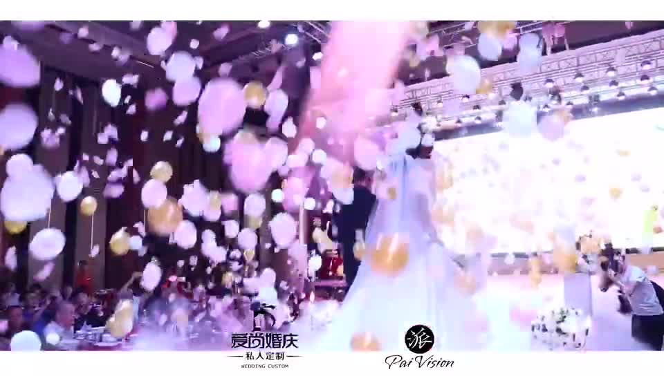 精选套餐一  风格：香槟色  婚礼布置