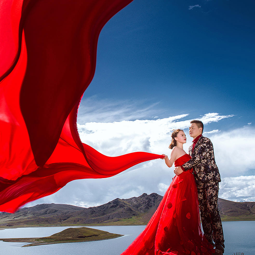 『西藏旅拍』地址：普莫雍错-旅拍婚纱照-艾七摄影