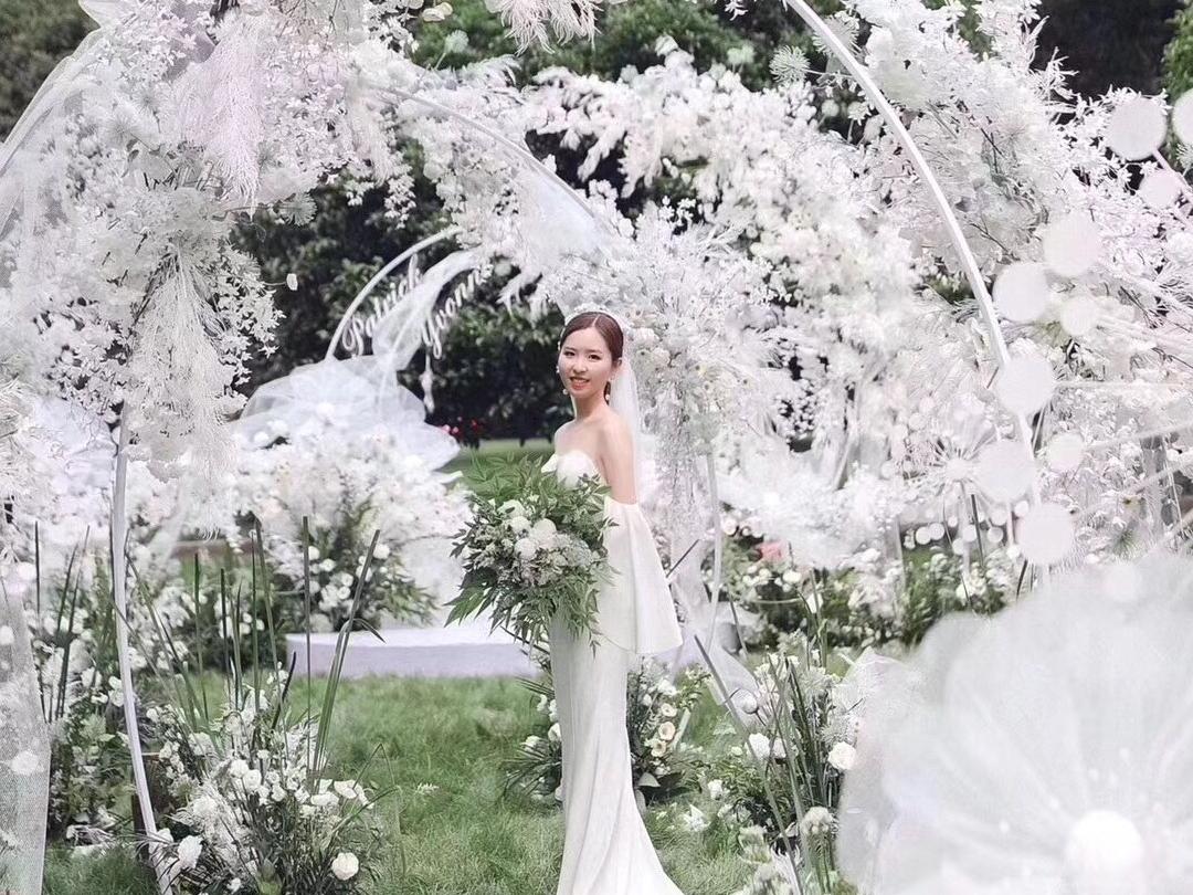 大理白绿色系清新户外婚礼