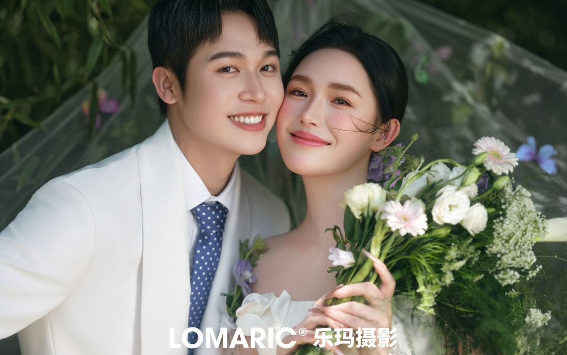 春日鲜花系列来了 明媚少女森系婚纱照