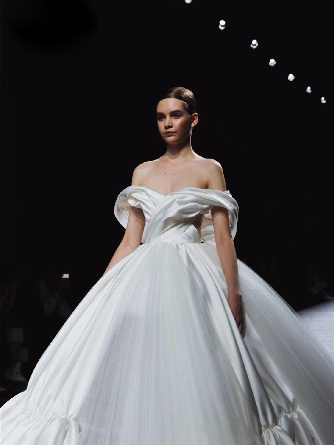 【限时抢】西服定制租用主纱出门纱秀禾