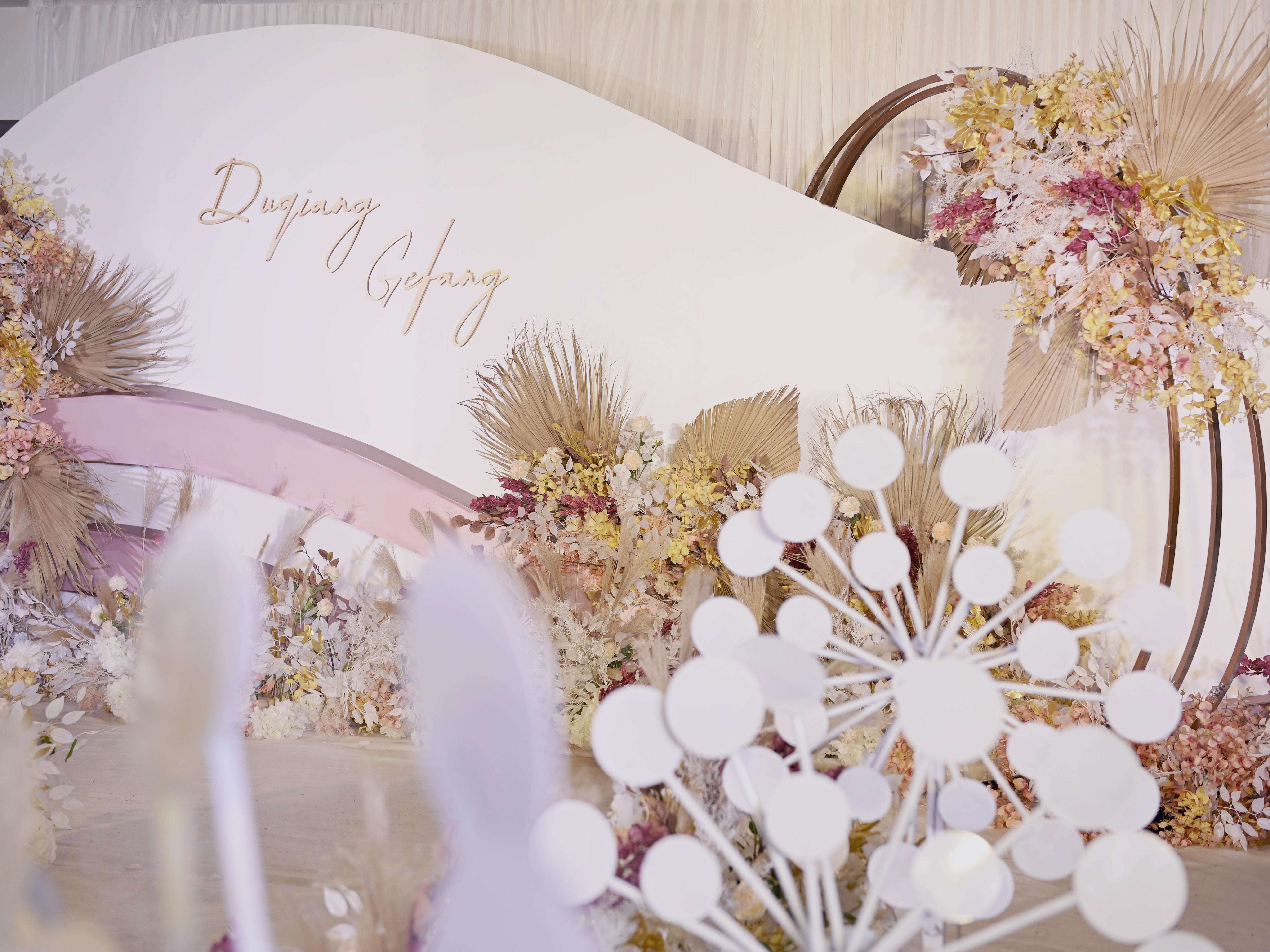 【独角兽婚礼宴会设计】静谧花幕-给生活中一抹激情