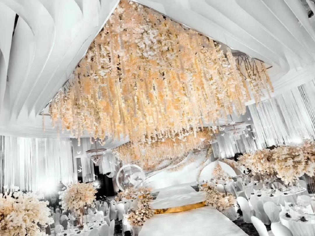 [梦中的精灵］超值性价比香槟色婚礼［含四大金刚］