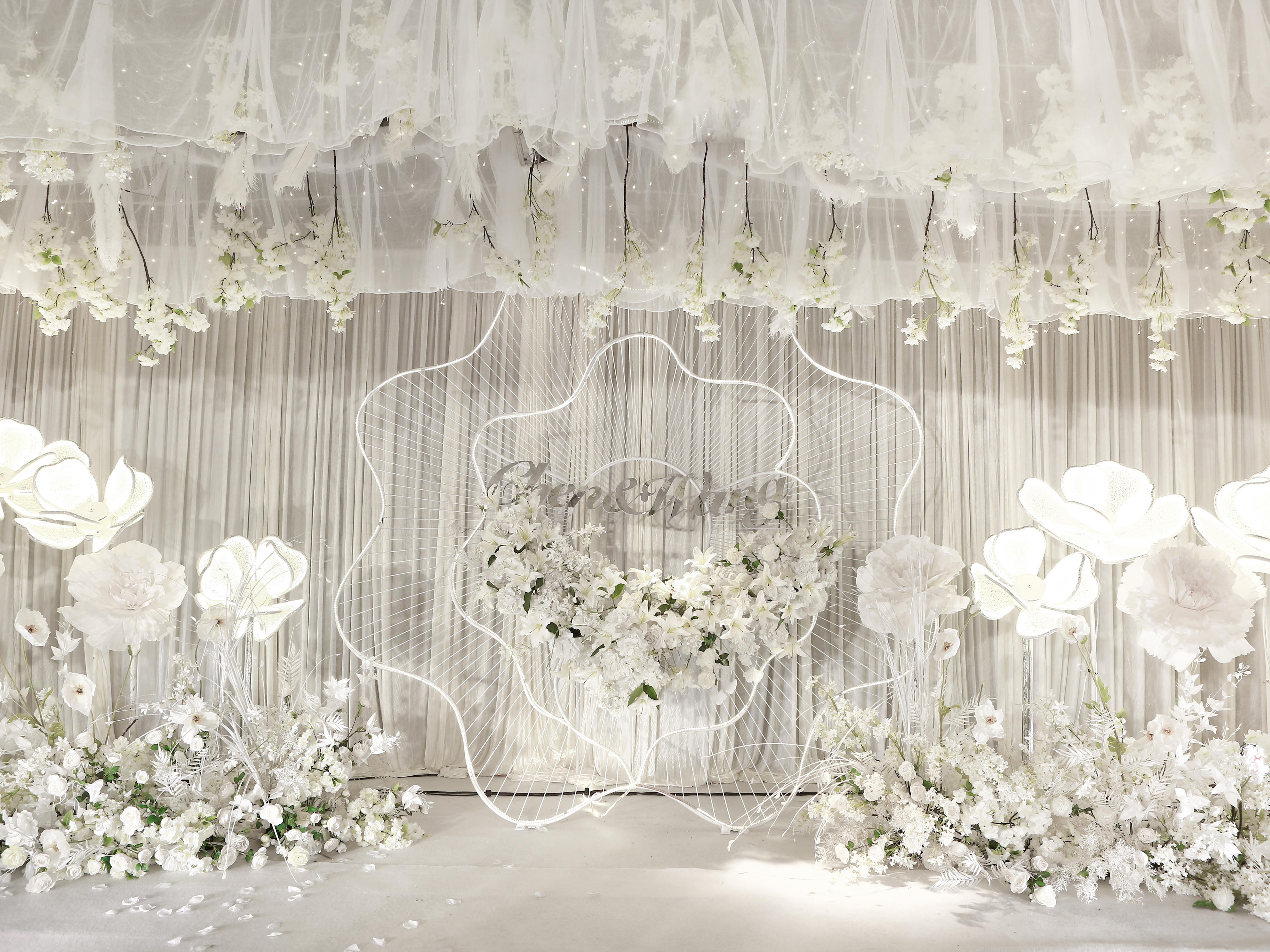 小预算之选，一价全包 纯白色主题婚礼