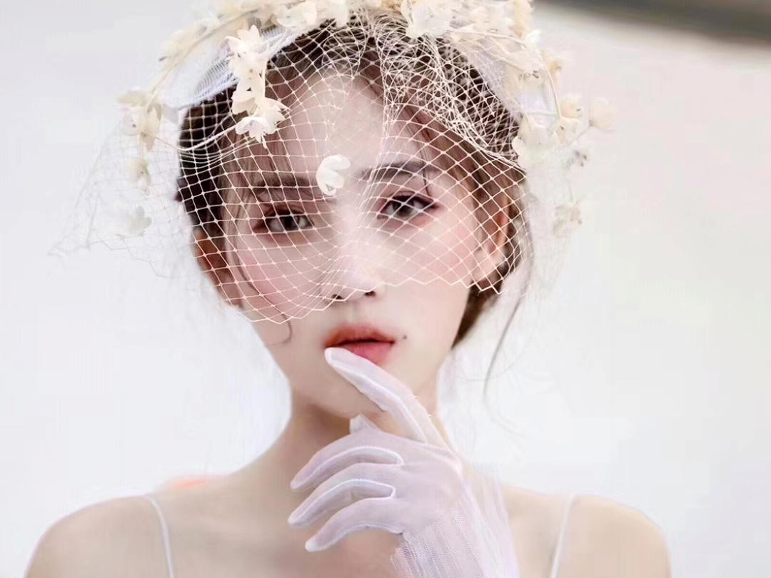 【佳人有约】首席造型新娘跟妆  带助理一位 